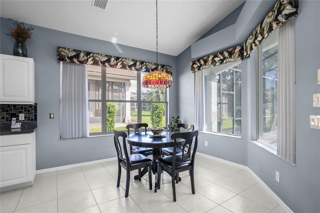 待售: $420,000 (3 贝兹, 2 浴室, 2191 平方英尺)