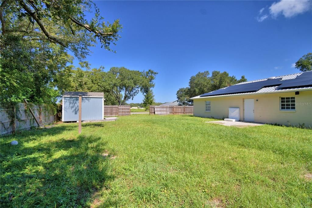 For Sale: $225,000 (3 beds, 1 baths, 984 Square Feet)