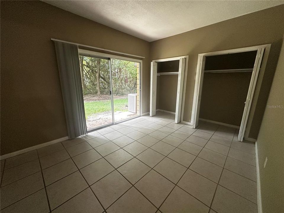 For Rent: $1,050 (1 beds, 1 baths, 642 Square Feet)