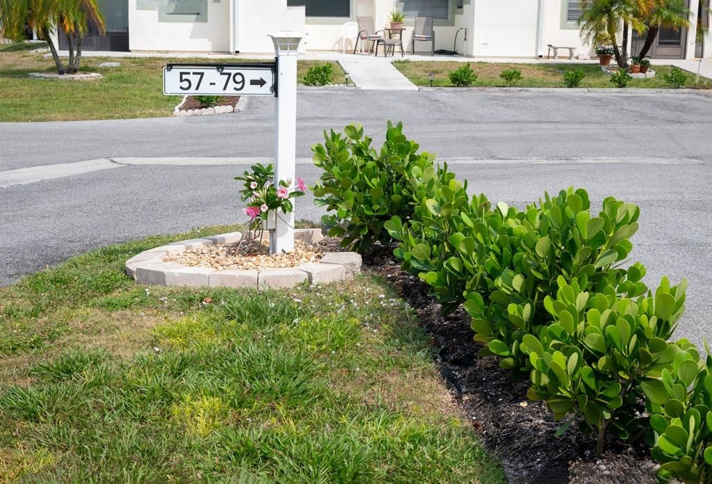 Active With Contract: $139,900 (2 beds, 2 baths, 933 Square Feet)