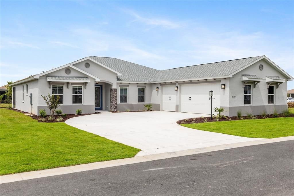 Active With Contract: $449,000 (3 beds, 2 baths, 2678 Square Feet)