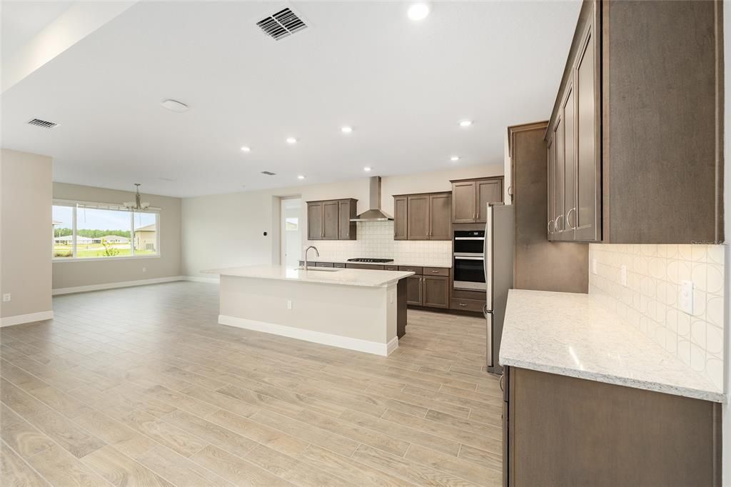 Active With Contract: $449,000 (3 beds, 2 baths, 2678 Square Feet)