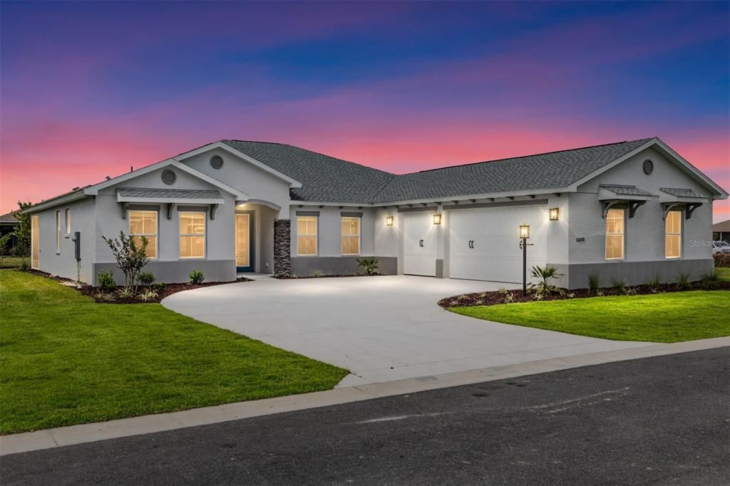 Active With Contract: $449,000 (3 beds, 2 baths, 2678 Square Feet)