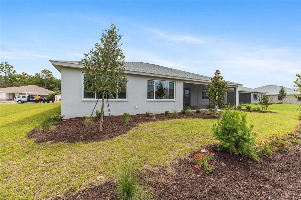 Active With Contract: $449,000 (3 beds, 2 baths, 2678 Square Feet)