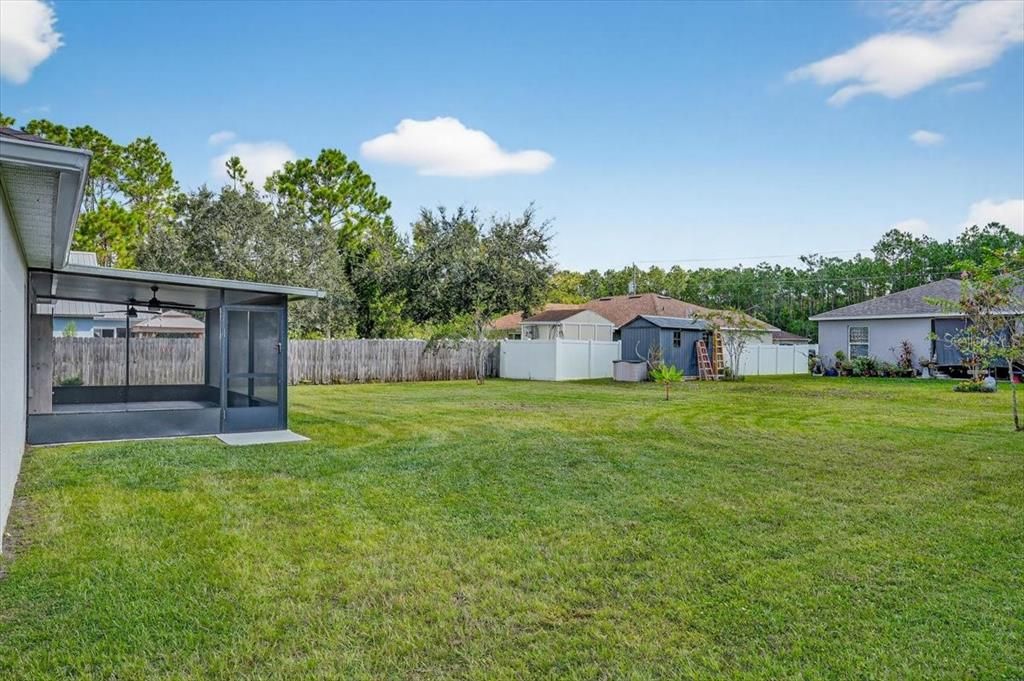 Active With Contract: $289,900 (3 beds, 2 baths, 1284 Square Feet)