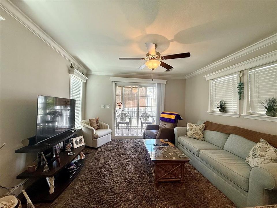 For Sale: $129,000 (2 beds, 2 baths, 972 Square Feet)