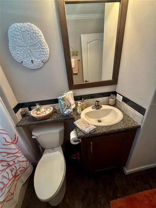 For Sale: $129,000 (2 beds, 2 baths, 972 Square Feet)