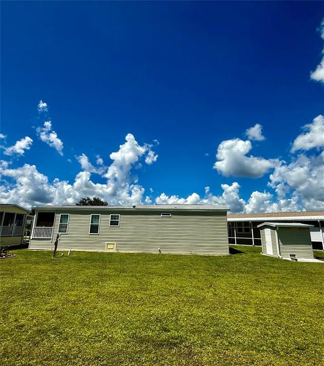 For Sale: $129,000 (2 beds, 2 baths, 972 Square Feet)