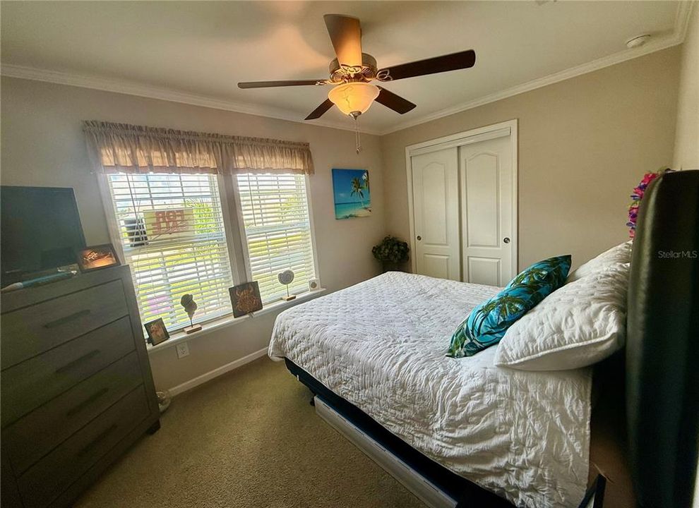 For Sale: $129,000 (2 beds, 2 baths, 972 Square Feet)