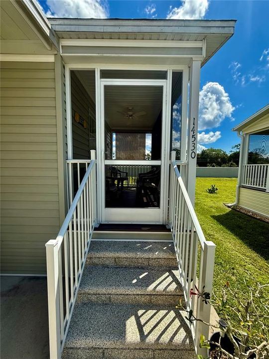 For Sale: $129,000 (2 beds, 2 baths, 972 Square Feet)