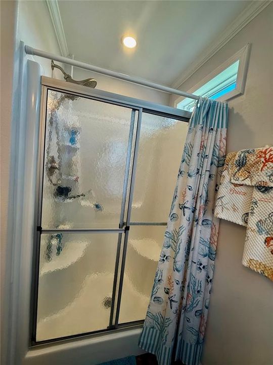 For Sale: $129,000 (2 beds, 2 baths, 972 Square Feet)