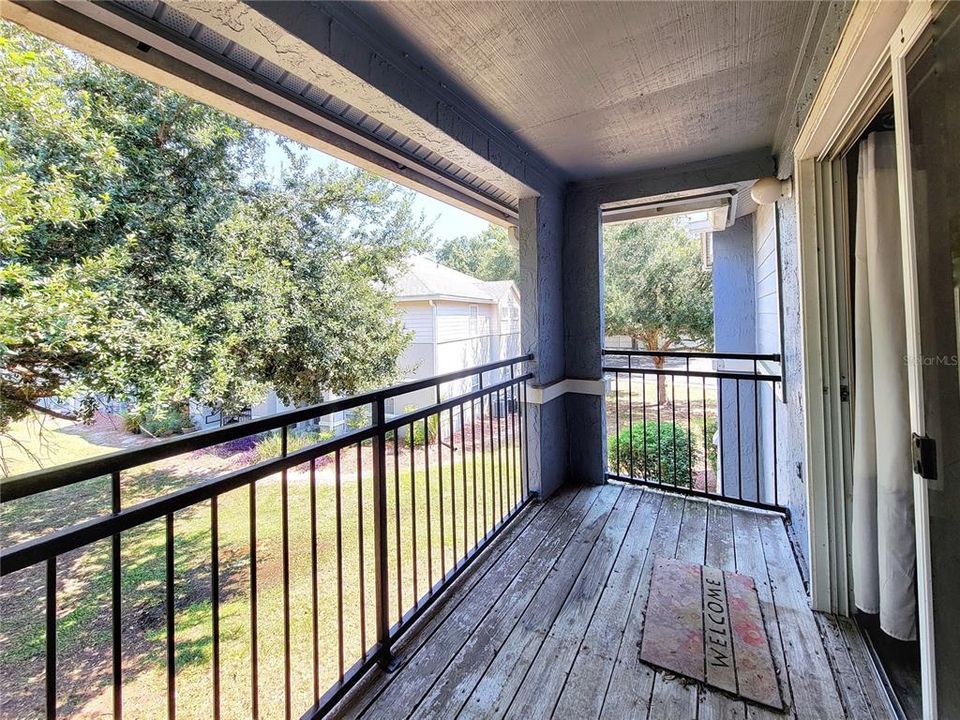 For Sale: $179,900 (3 beds, 3 baths, 1198 Square Feet)