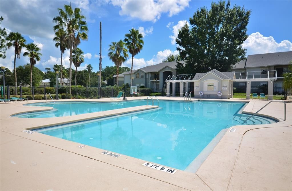 For Sale: $179,900 (3 beds, 3 baths, 1198 Square Feet)