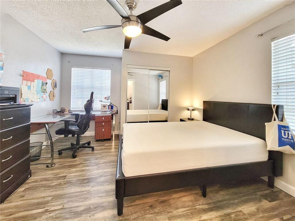 For Sale: $179,900 (3 beds, 3 baths, 1198 Square Feet)