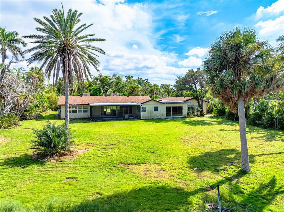 En Venta: $3,100,000 (5 camas, 2 baños, 3615 Pies cuadrados)