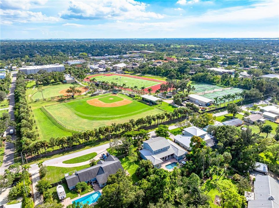 En Venta: $3,100,000 (5 camas, 2 baños, 3615 Pies cuadrados)