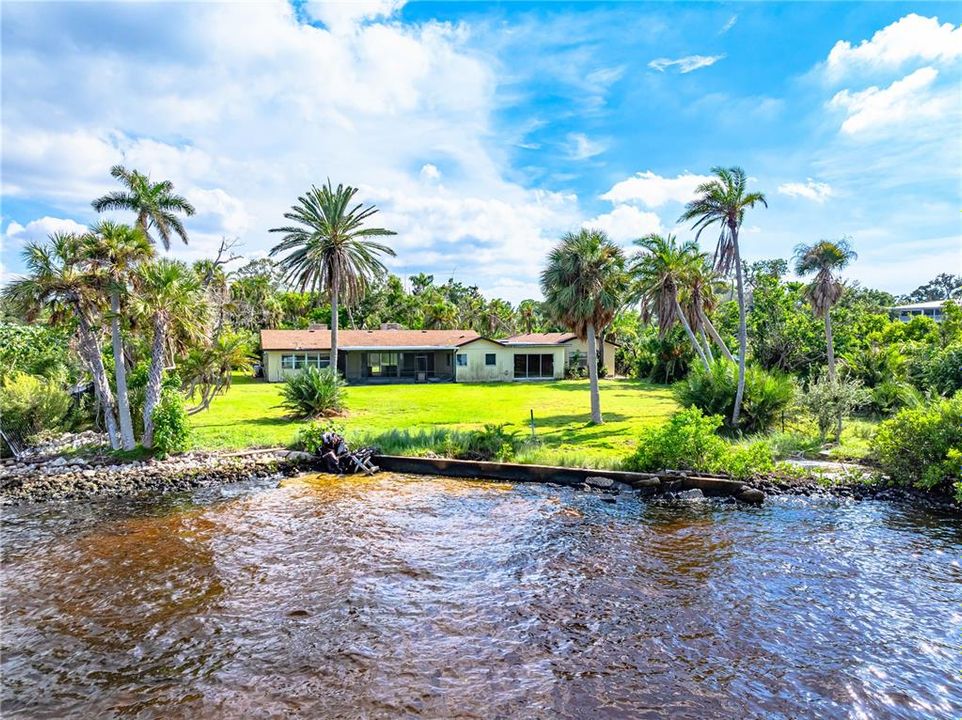 En Venta: $3,100,000 (5 camas, 2 baños, 3615 Pies cuadrados)