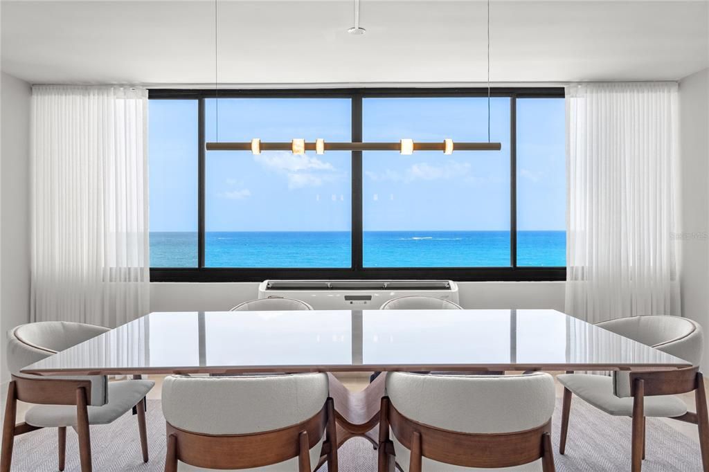 На продажу: $2,995,000 (3 спален, 2 ванн, 3020 Квадратных фут)