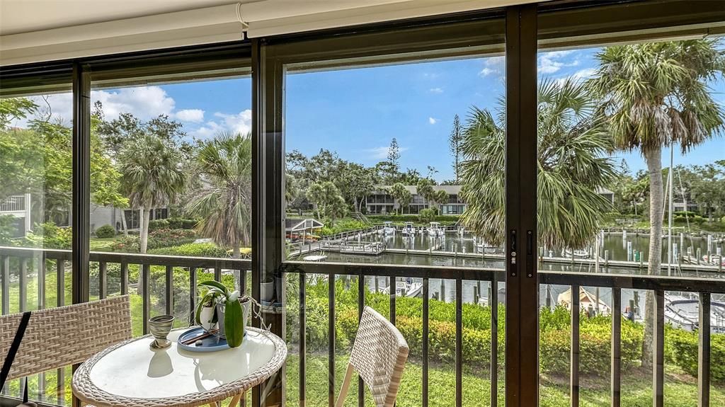 En Venta: $525,800 (2 camas, 2 baños, 1400 Pies cuadrados)