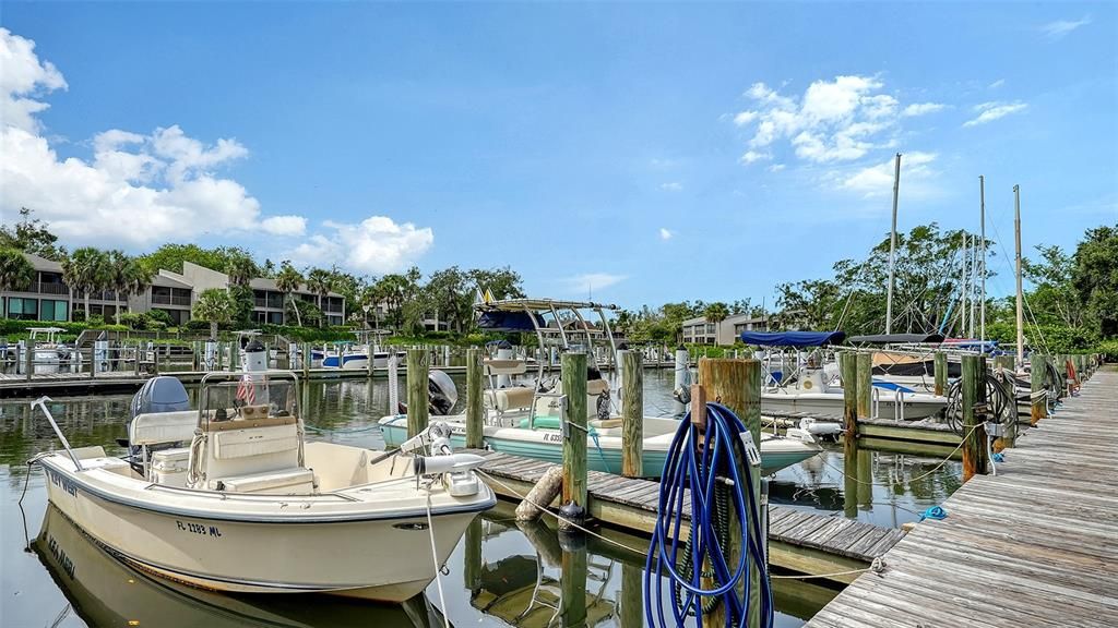 En Venta: $525,800 (2 camas, 2 baños, 1400 Pies cuadrados)