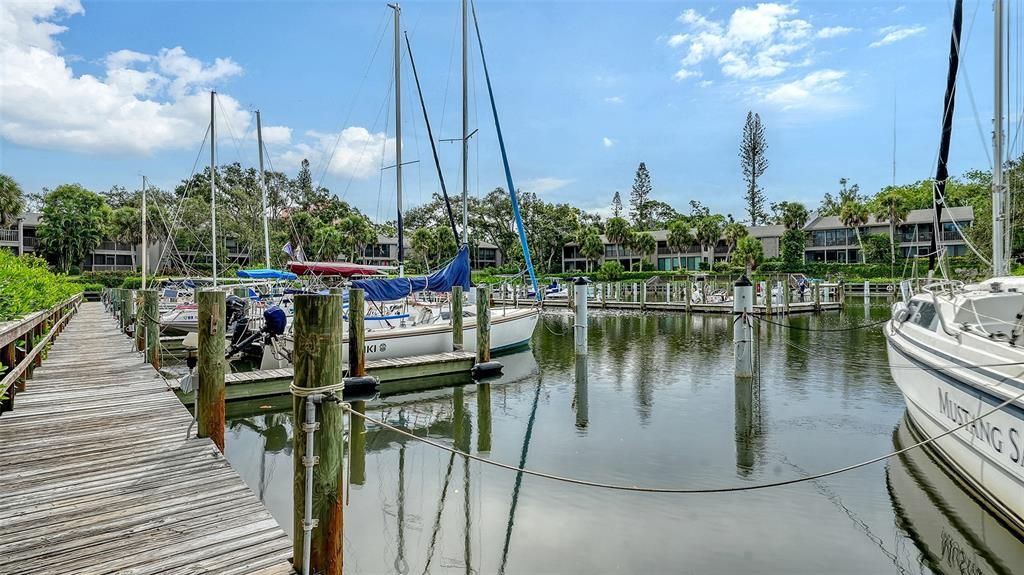 En Venta: $525,800 (2 camas, 2 baños, 1400 Pies cuadrados)