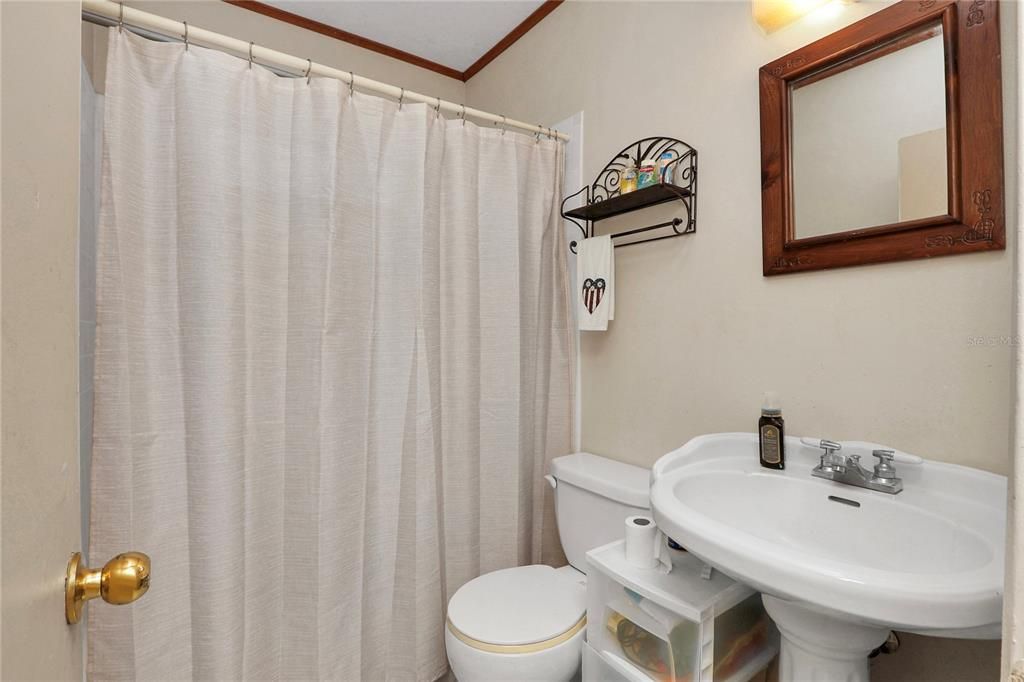 For Sale: $229,000 (3 beds, 2 baths, 1515 Square Feet)