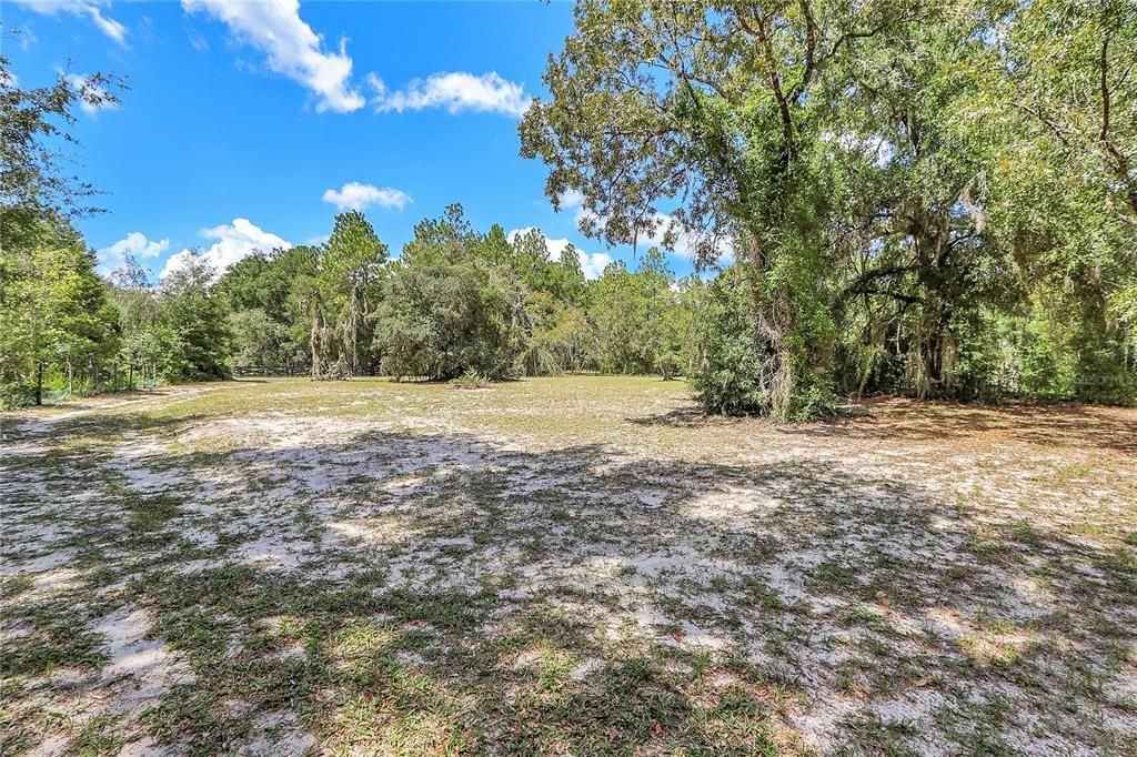 For Sale: $229,000 (3 beds, 2 baths, 1515 Square Feet)