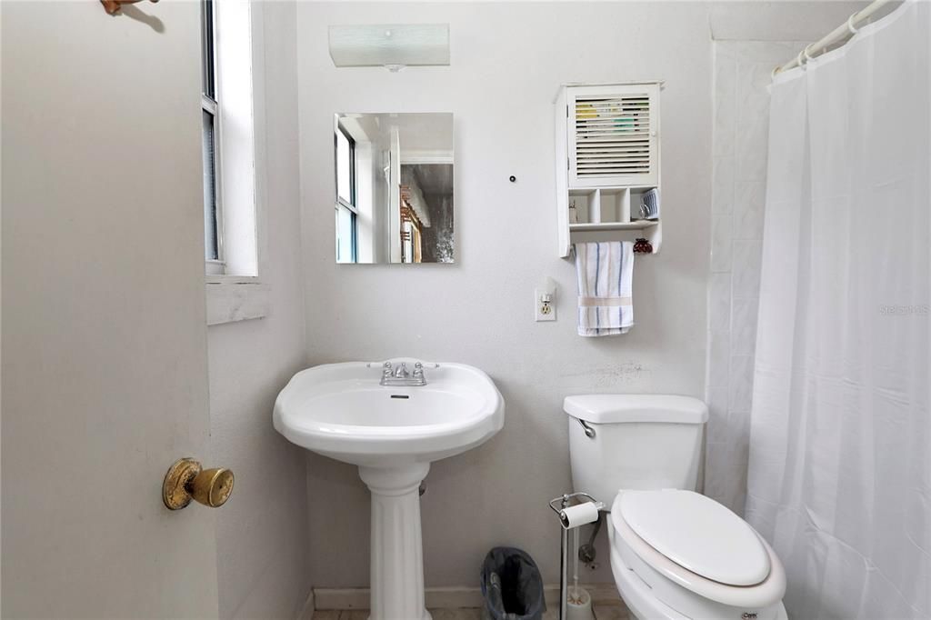 For Sale: $229,000 (3 beds, 2 baths, 1515 Square Feet)