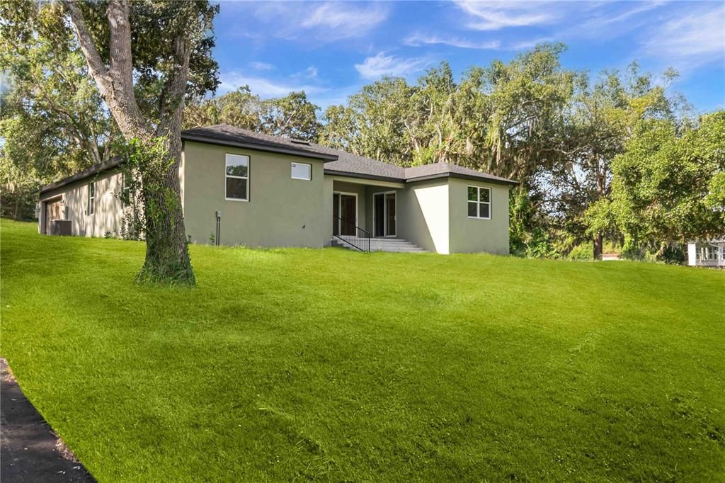 En Venta: $765,000 (5 camas, 3 baños, 2323 Pies cuadrados)