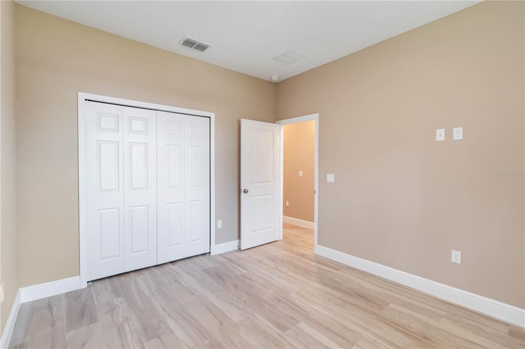 En Venta: $765,000 (5 camas, 3 baños, 2323 Pies cuadrados)