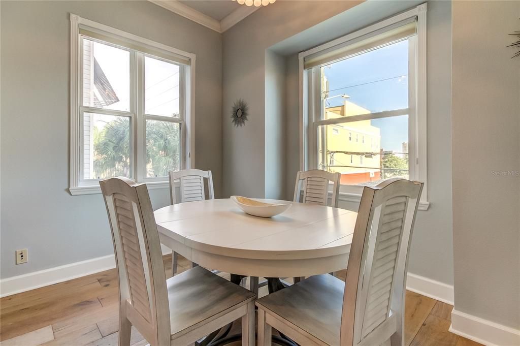 В аренду: $12,000 (3 спален, 3 ванн, 3340 Квадратных фут)