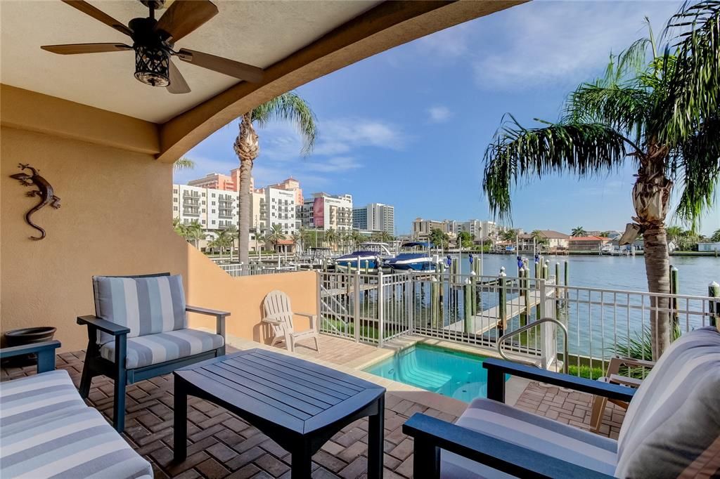 В аренду: $12,000 (3 спален, 3 ванн, 3340 Квадратных фут)