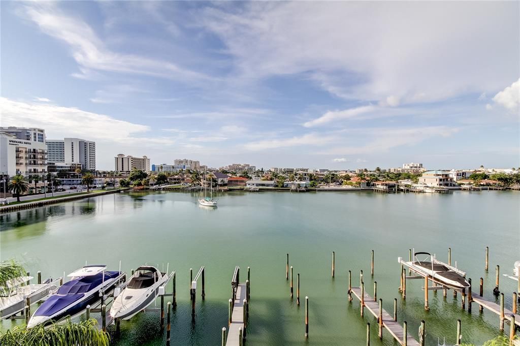 В аренду: $12,000 (3 спален, 3 ванн, 3340 Квадратных фут)