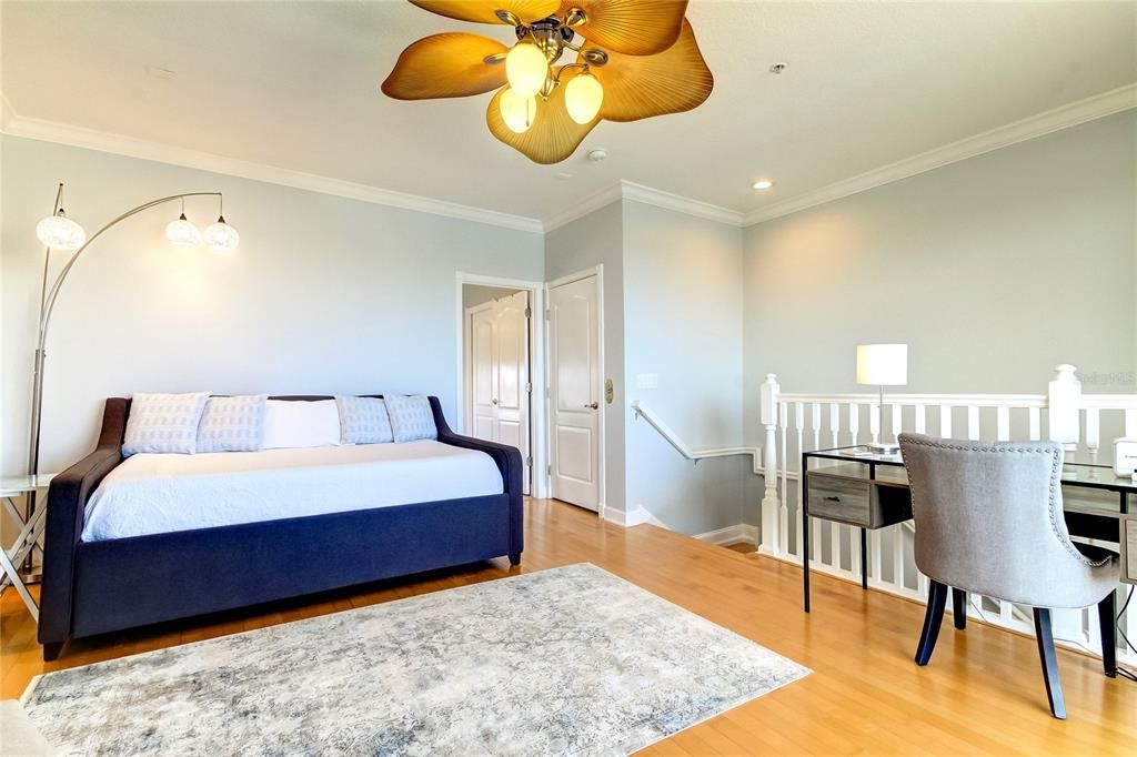 В аренду: $12,000 (3 спален, 3 ванн, 3340 Квадратных фут)