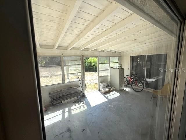 For Sale: $255,000 (3 beds, 2 baths, 1525 Square Feet)