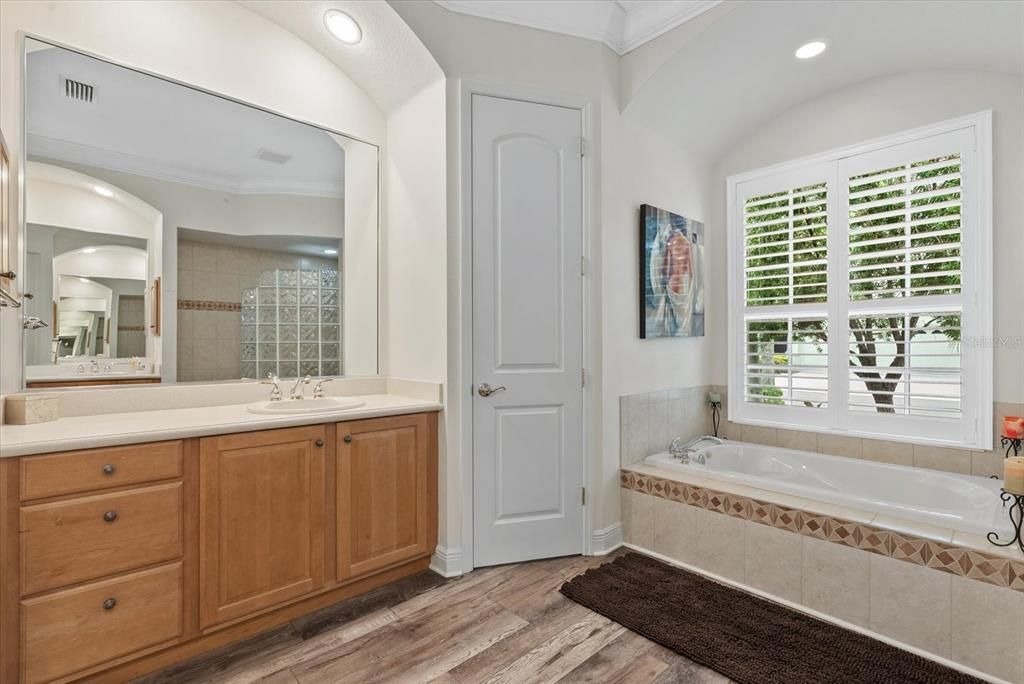 En Venta: $1,695,000 (4 camas, 4 baños, 3245 Pies cuadrados)