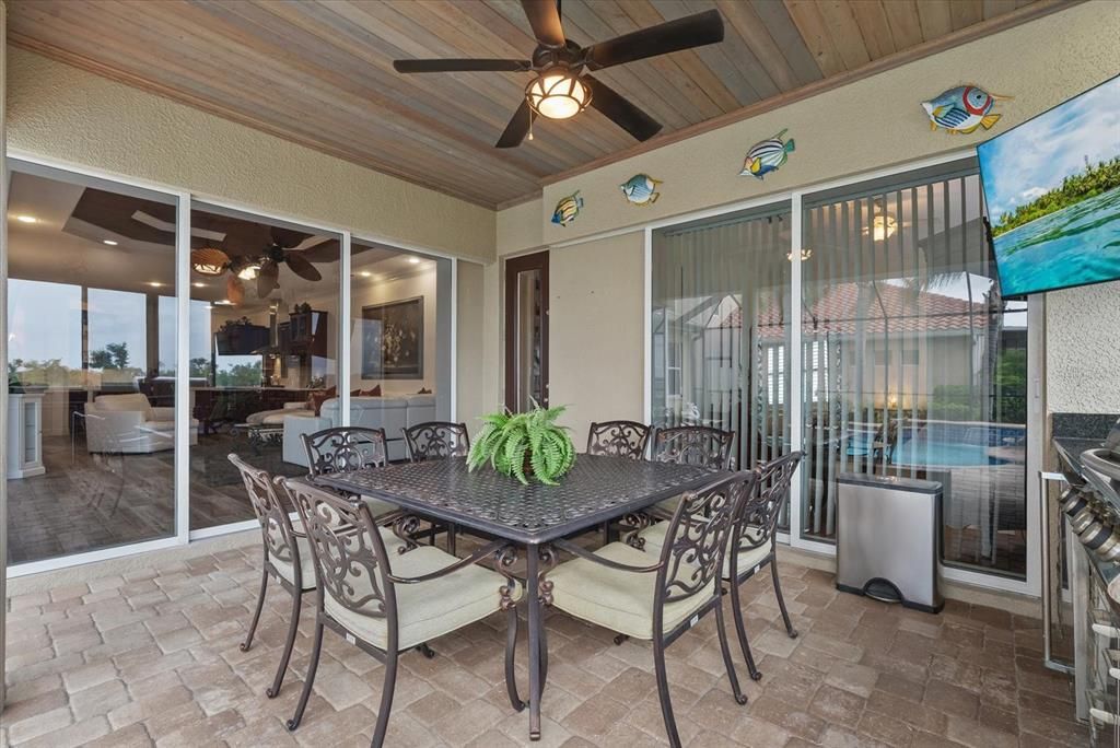 En Venta: $1,695,000 (4 camas, 4 baños, 3245 Pies cuadrados)