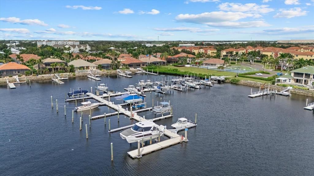 En Venta: $1,695,000 (4 camas, 4 baños, 3245 Pies cuadrados)