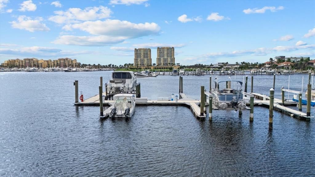 En Venta: $1,695,000 (4 camas, 4 baños, 3245 Pies cuadrados)