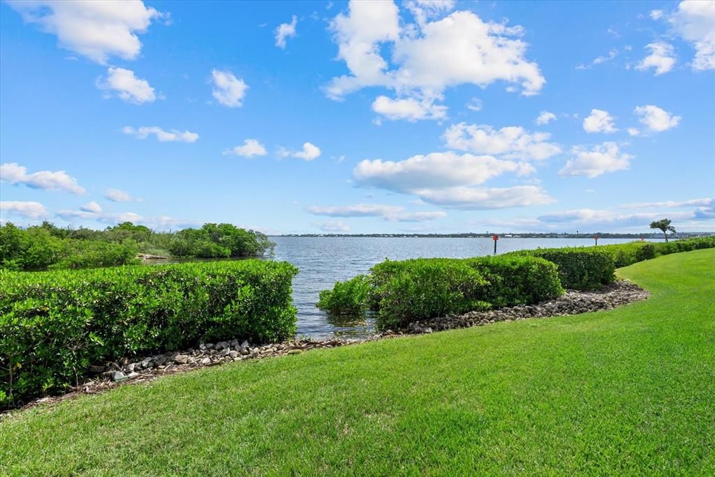 En Venta: $1,695,000 (4 camas, 4 baños, 3245 Pies cuadrados)