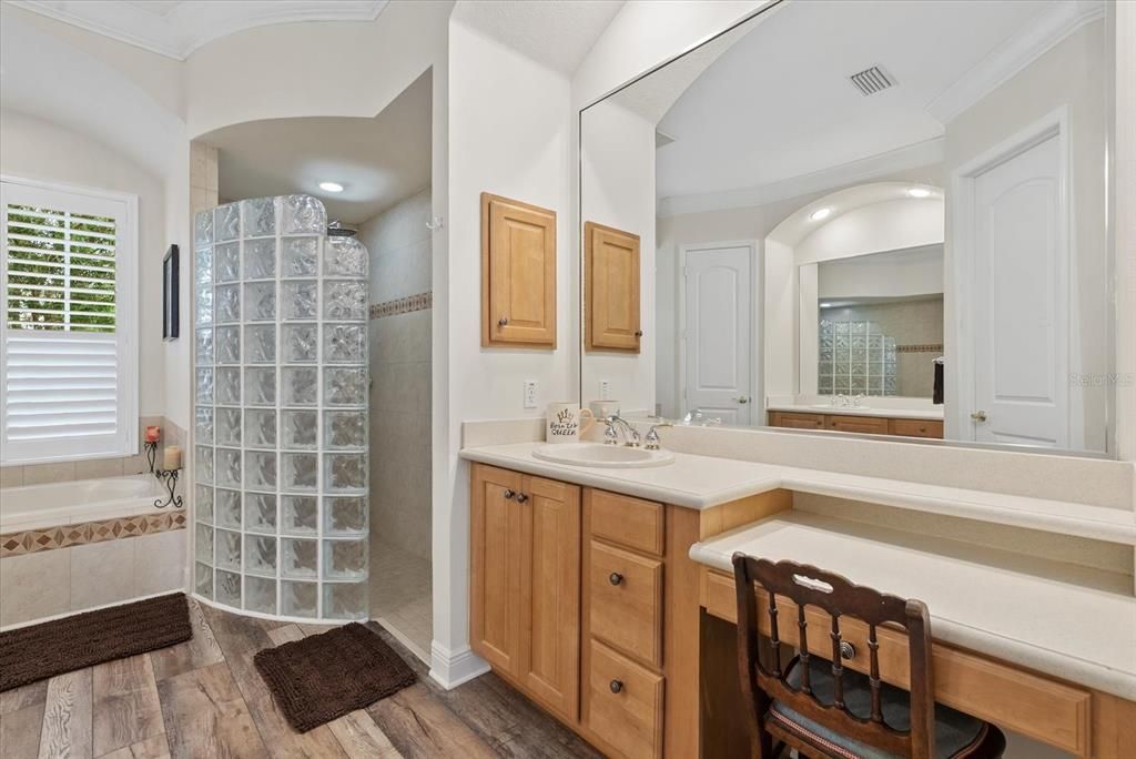 En Venta: $1,695,000 (4 camas, 4 baños, 3245 Pies cuadrados)