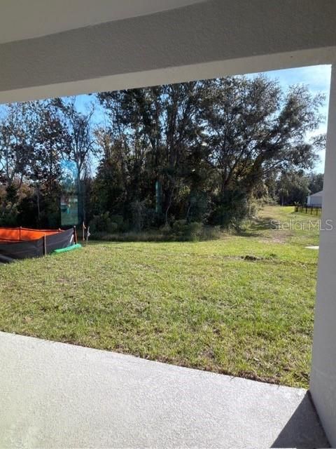 Под контрактом: $329,990 (3 спален, 2 ванн, 1504 Квадратных фут)