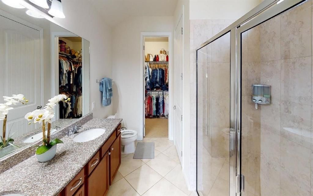 En Venta: $599,900 (5 camas, 2 baños, 2832 Pies cuadrados)