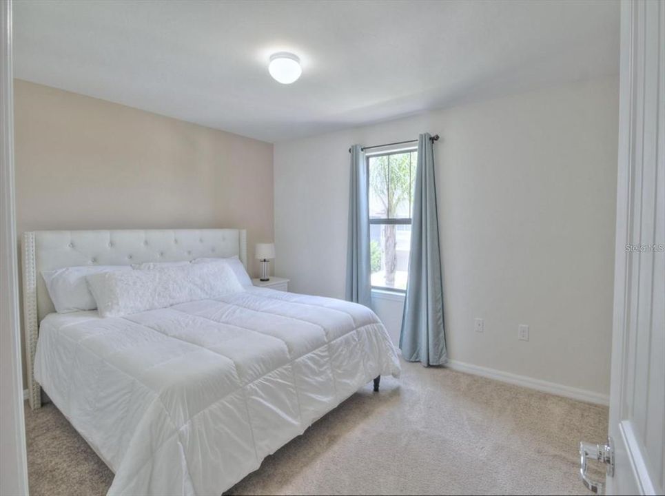 En Venta: $599,900 (5 camas, 2 baños, 2832 Pies cuadrados)