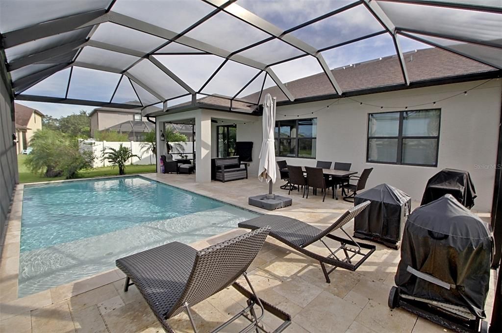 En Venta: $599,900 (5 camas, 2 baños, 2832 Pies cuadrados)