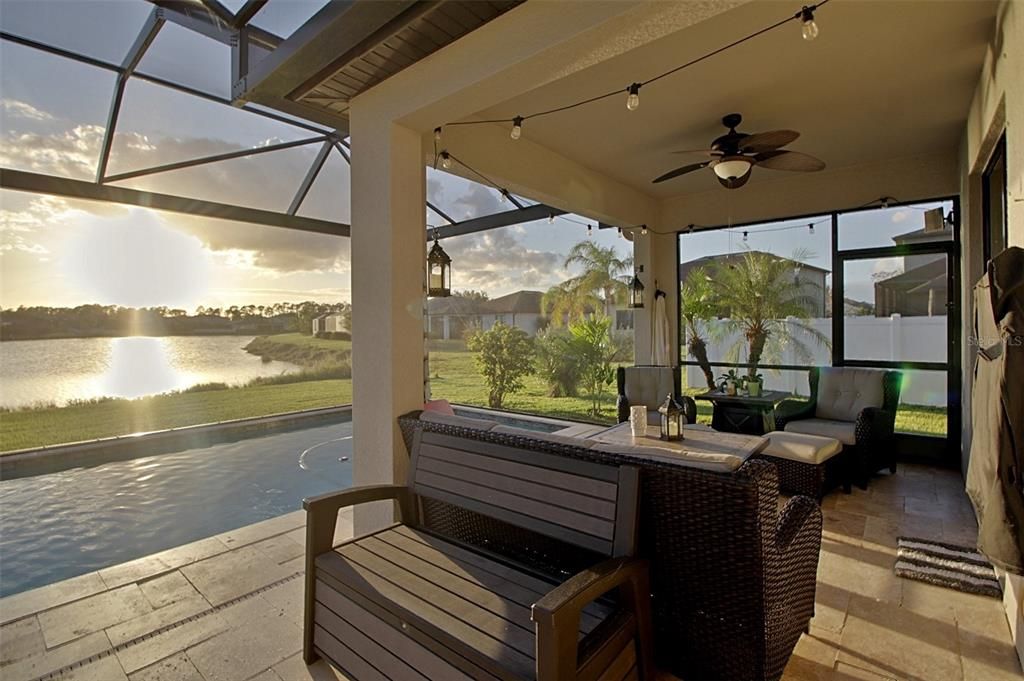 En Venta: $599,900 (5 camas, 2 baños, 2832 Pies cuadrados)