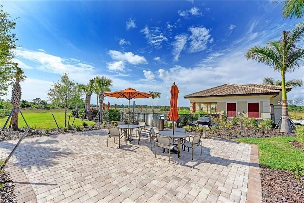 En Venta: $599,900 (5 camas, 2 baños, 2832 Pies cuadrados)