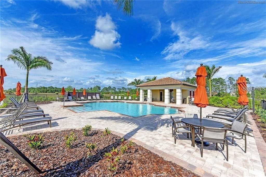 En Venta: $599,900 (5 camas, 2 baños, 2832 Pies cuadrados)