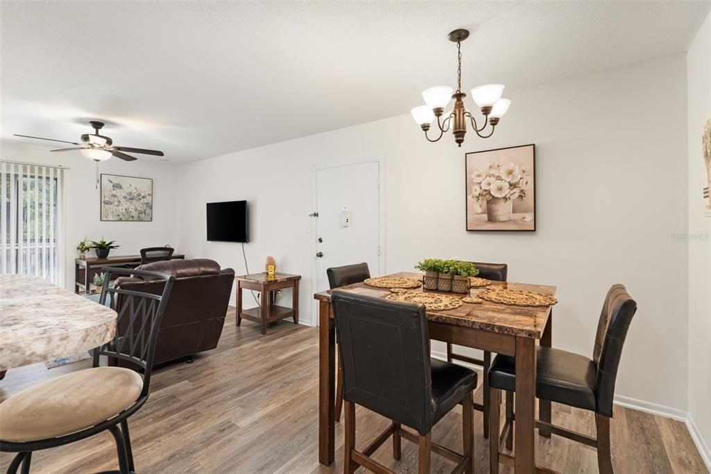 На продажу: $123,000 (1 спален, 1 ванн, 574 Квадратных фут)