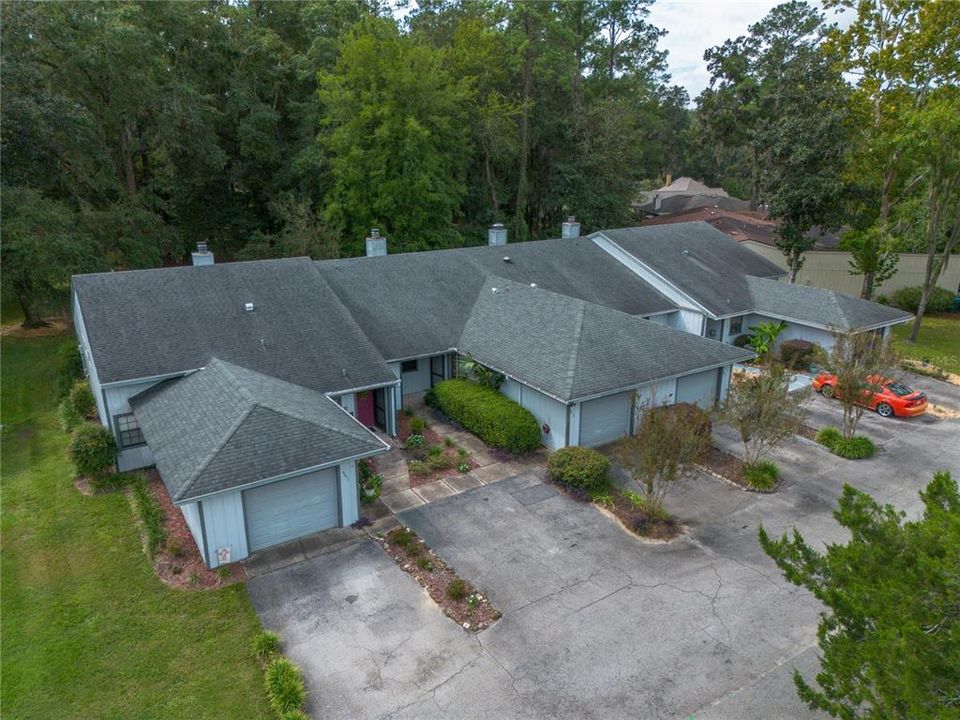 Active With Contract: $225,000 (2 beds, 2 baths, 1165 Square Feet)